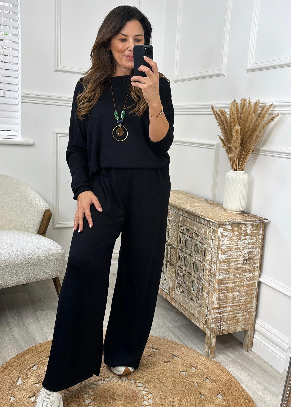 Tina Black Pants Suit With Necklace