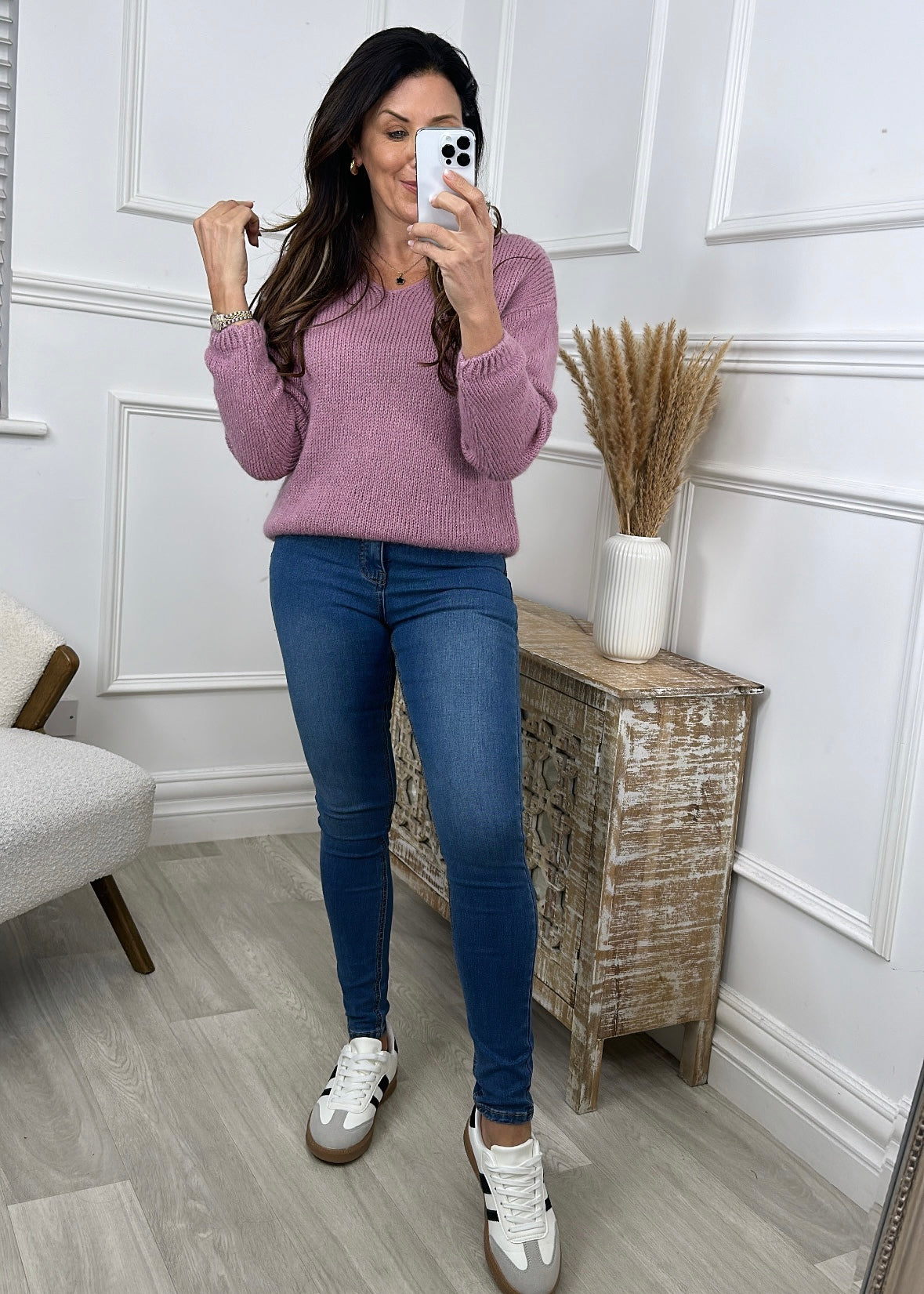 Cecilia Rose V Neck Pullover