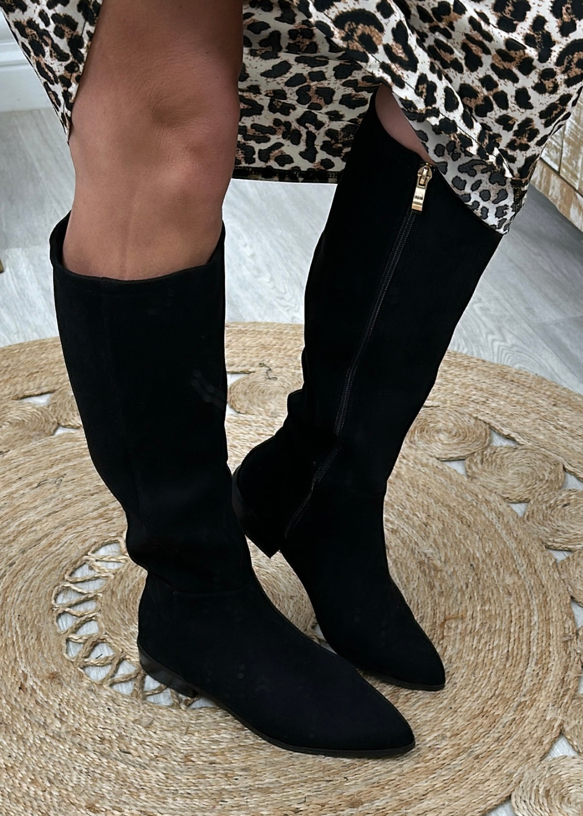 Caoimhe Black Knee High Boots