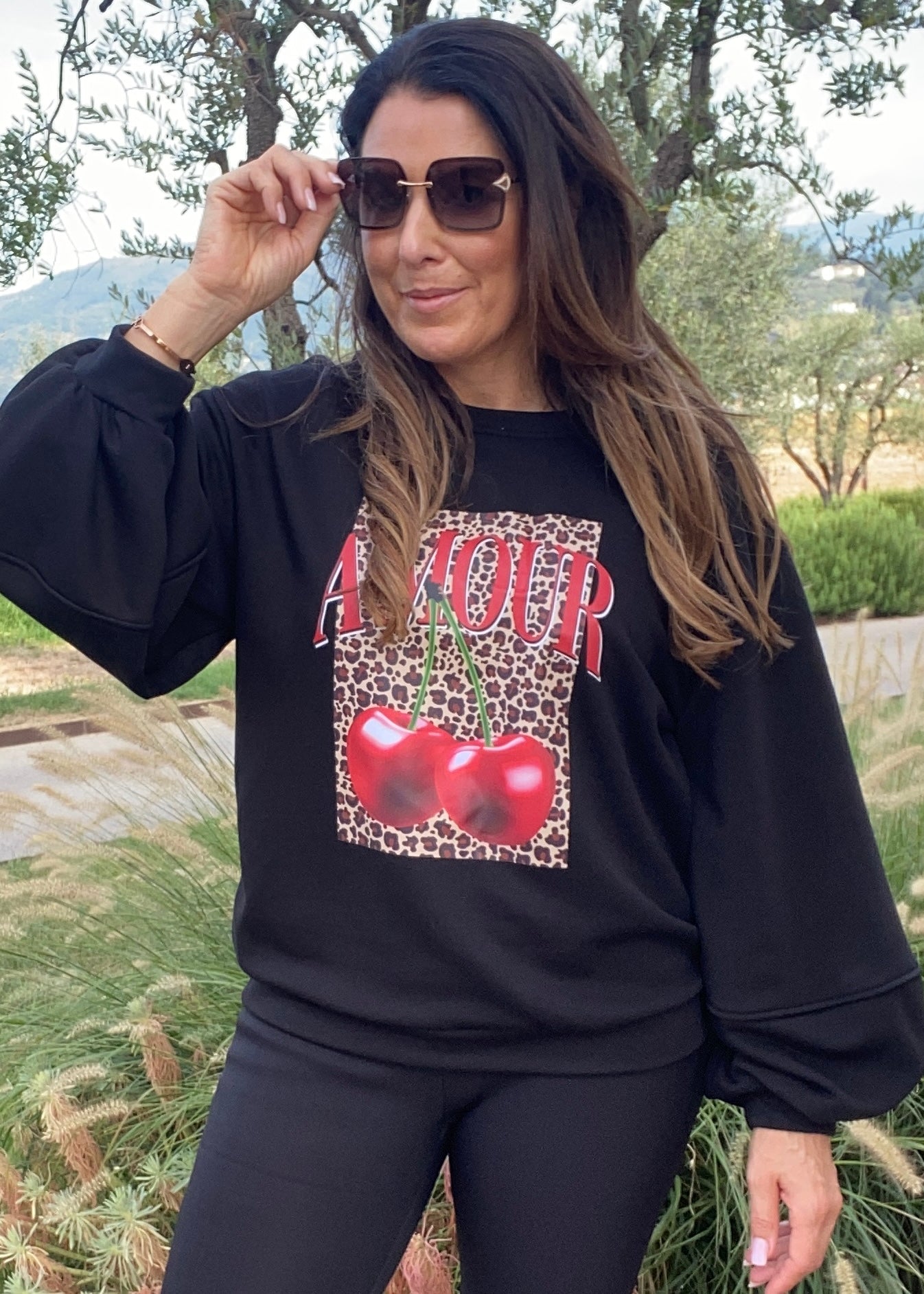 Maretta Black Cherry Amour Sweatshirt