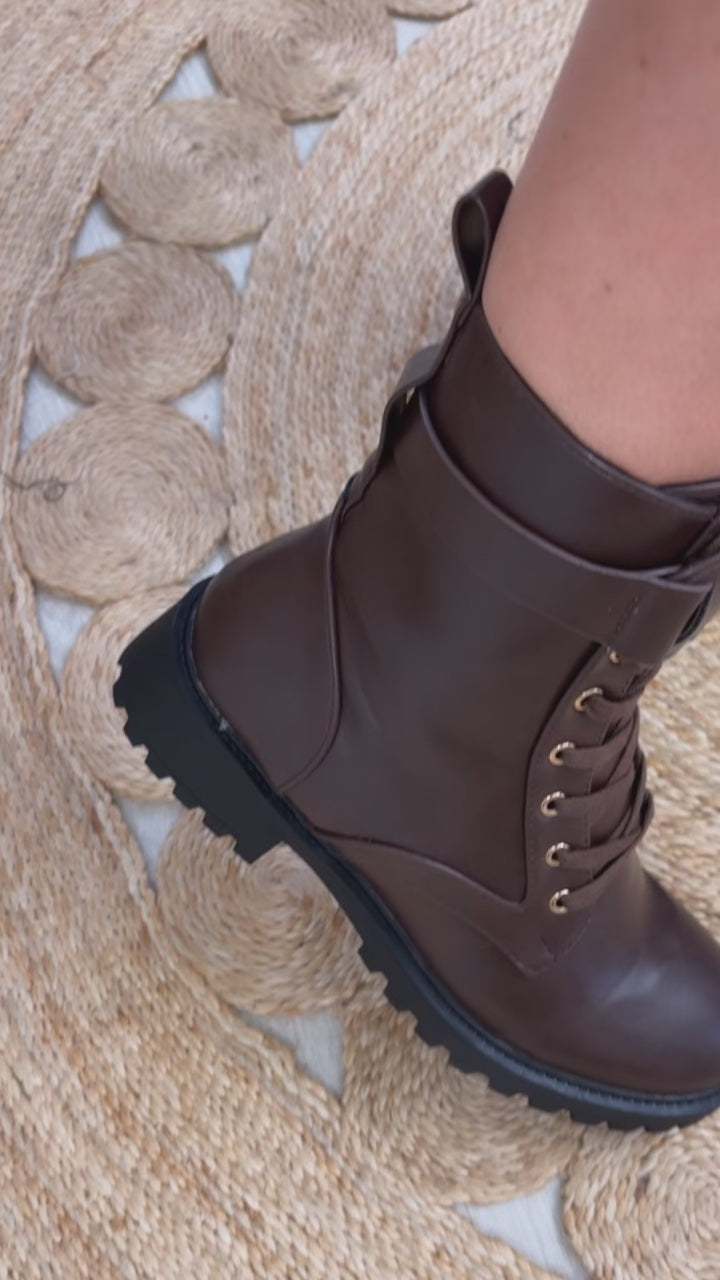 Elodie Brown Boots