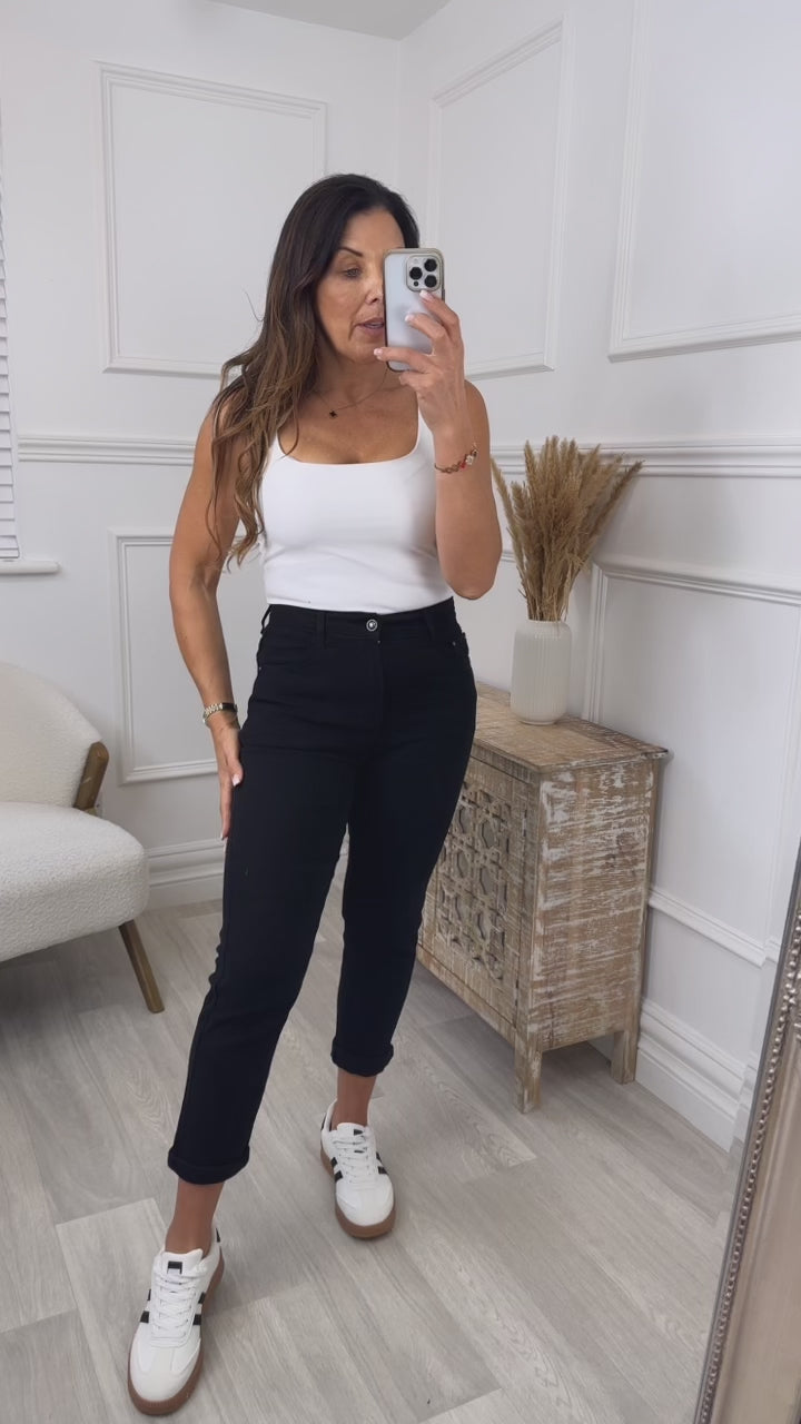 Annie Black High Waisted Jeans